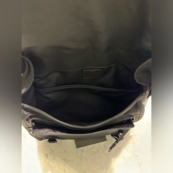Tumi Black‎ Nylon Leather Trim Alpha Large Flap Unisex Crossbody Messenger Bag - Picture 10 of 16